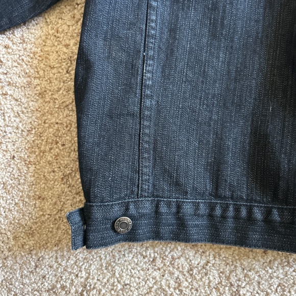 Jean jacket - Picture 7 of 8